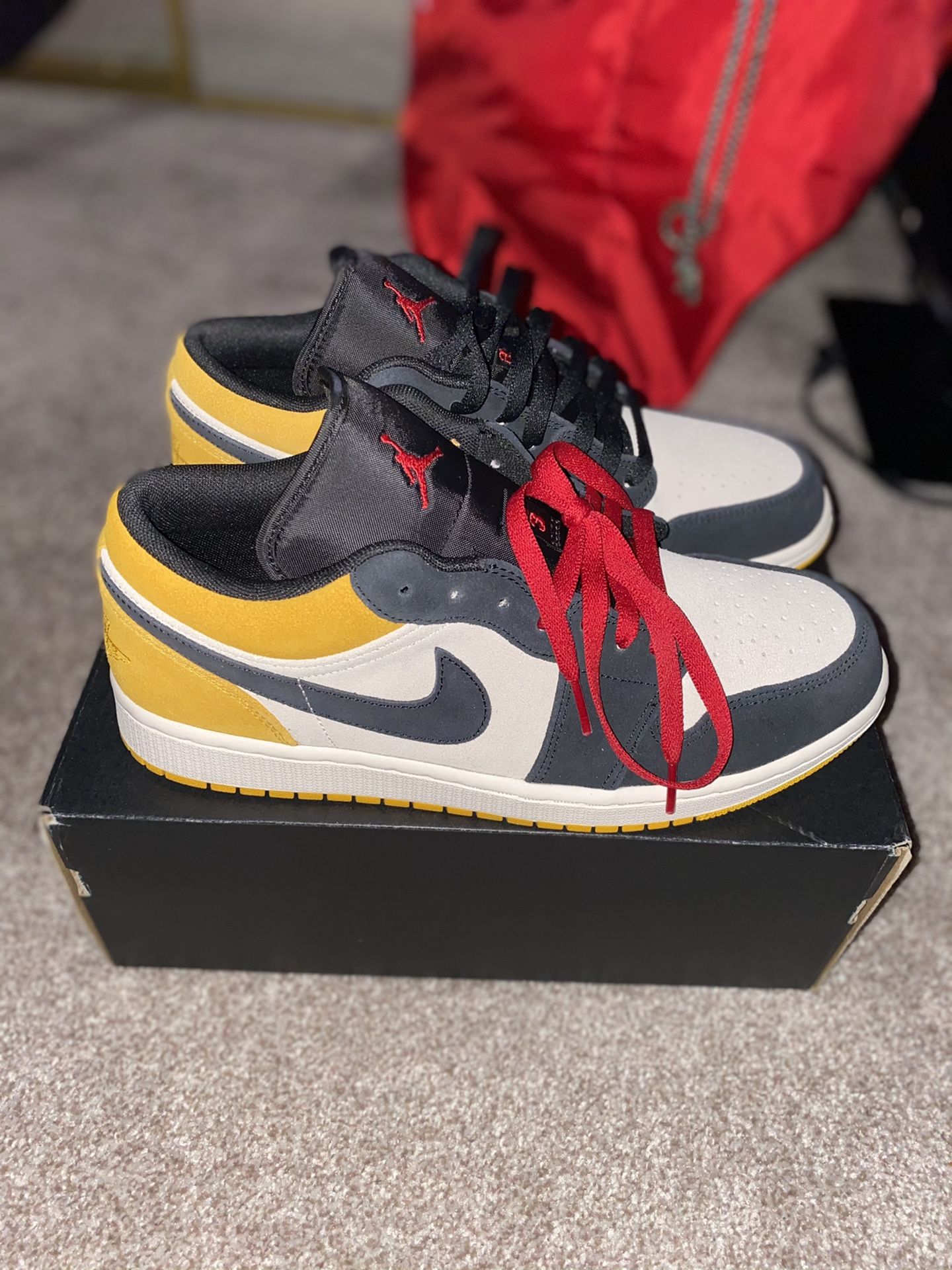 Jordan 1 Low