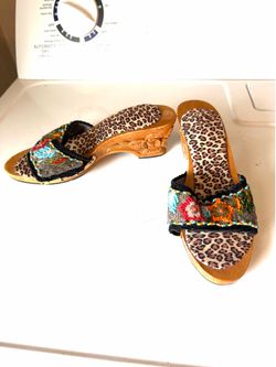size 6 women’s hand carved sandals