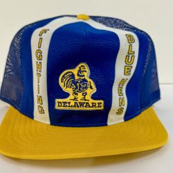 Vintage Delaware Fighting Blue Hens Lucky Stripes Snapback Trucker Hat NWT 80s