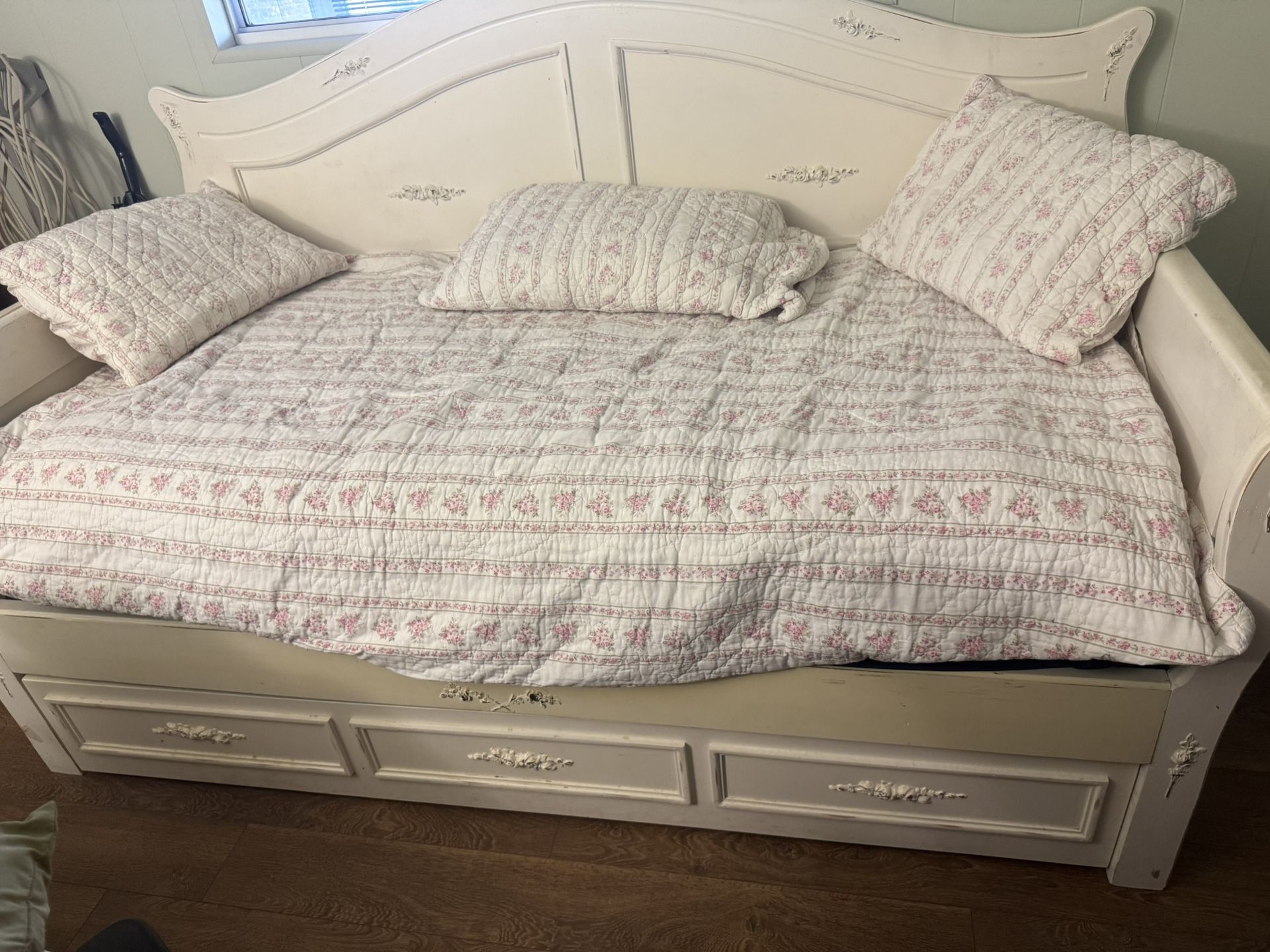 Twin Trundle Bed