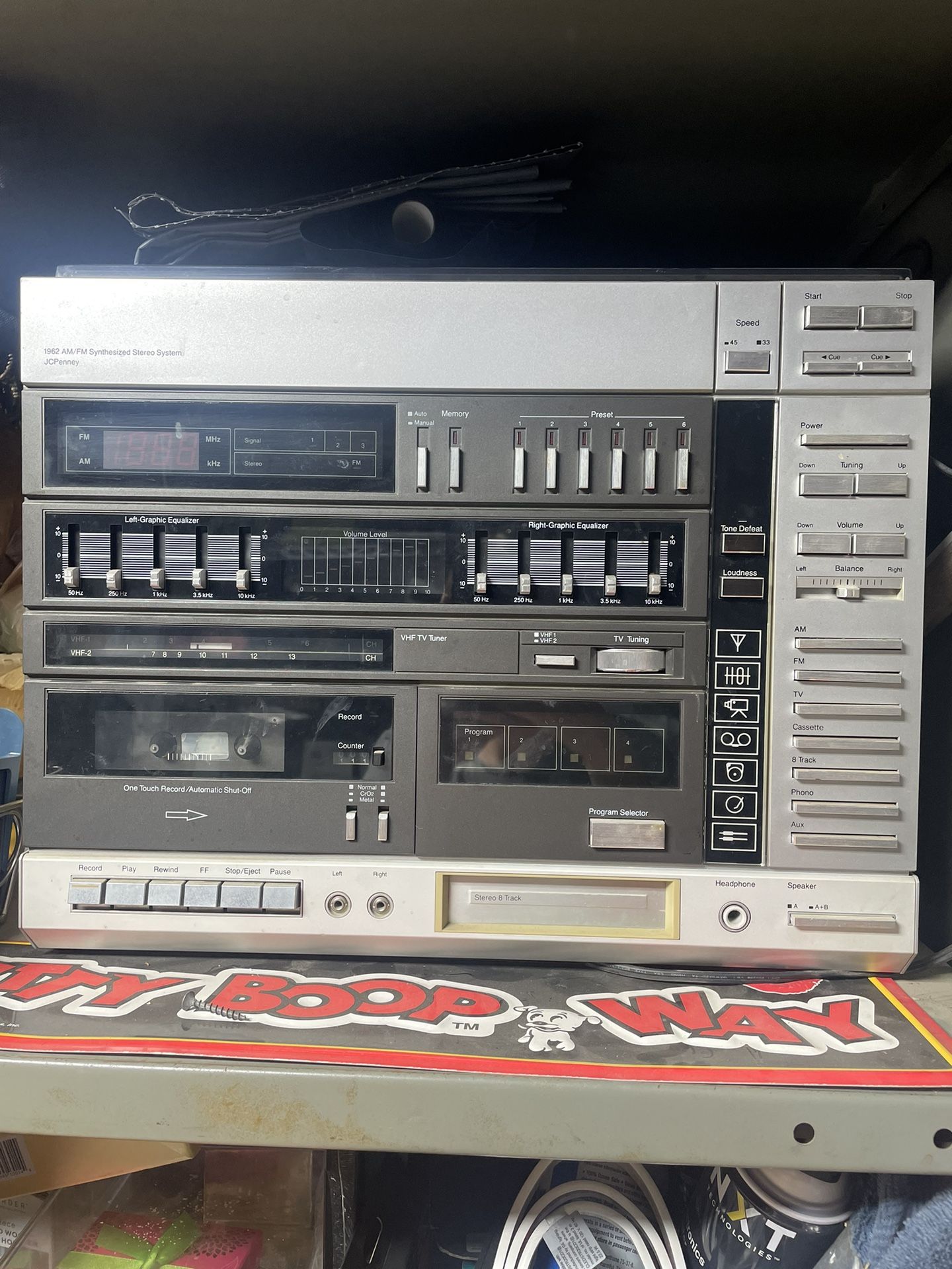 1962 Am/ Fm Synthesized Stereo System