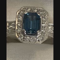 14kt Gorgeous White Gold Diamond Halo London Blue Topaz Ring 