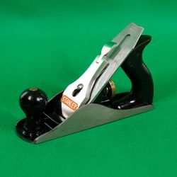 Like new Rare Vintage Stanley Smoothing Bailey Bench Plane Wood Handle USA