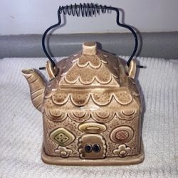 Vintage Gingerbread House Teapot