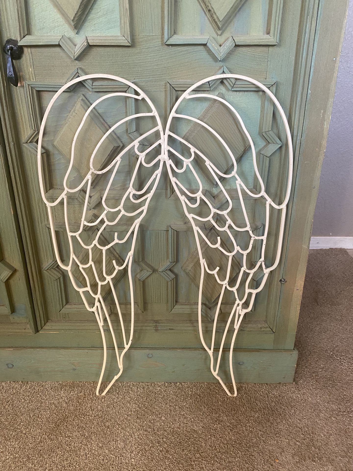 Distinctive Designs Metal Wire Art Angel WIngs Wall Sculpture