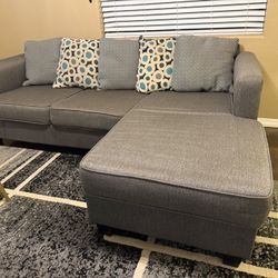 Grey 2 Piece Sectional !! Free Delivery !! I