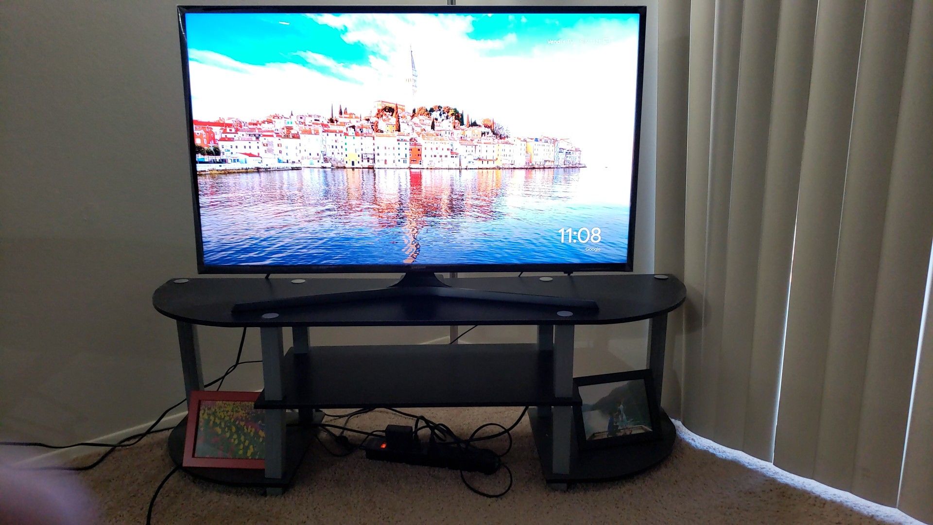 Samsung 40 inch 4k LED TV & TV Stand