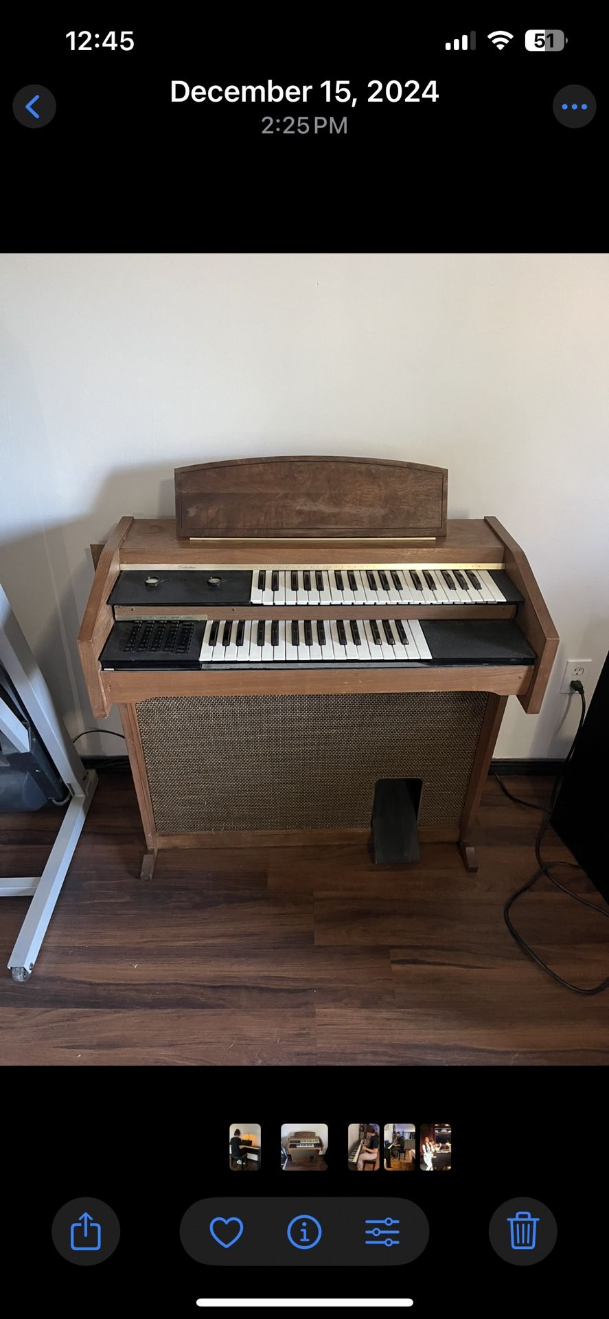 Electric Organ