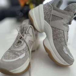 Olympia  Mixed- Media  Trainer MK