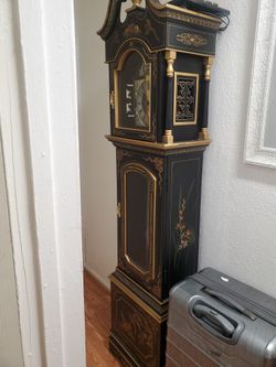 Chinese  clock Excellent condition