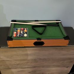 Mini Pool Table 