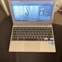 Samsung chrome Laptop 