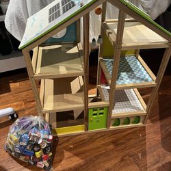 KIDS PLAYHOUSE W/ SHOPKINS MINI GROCERIES (LIKE NEW) - $70