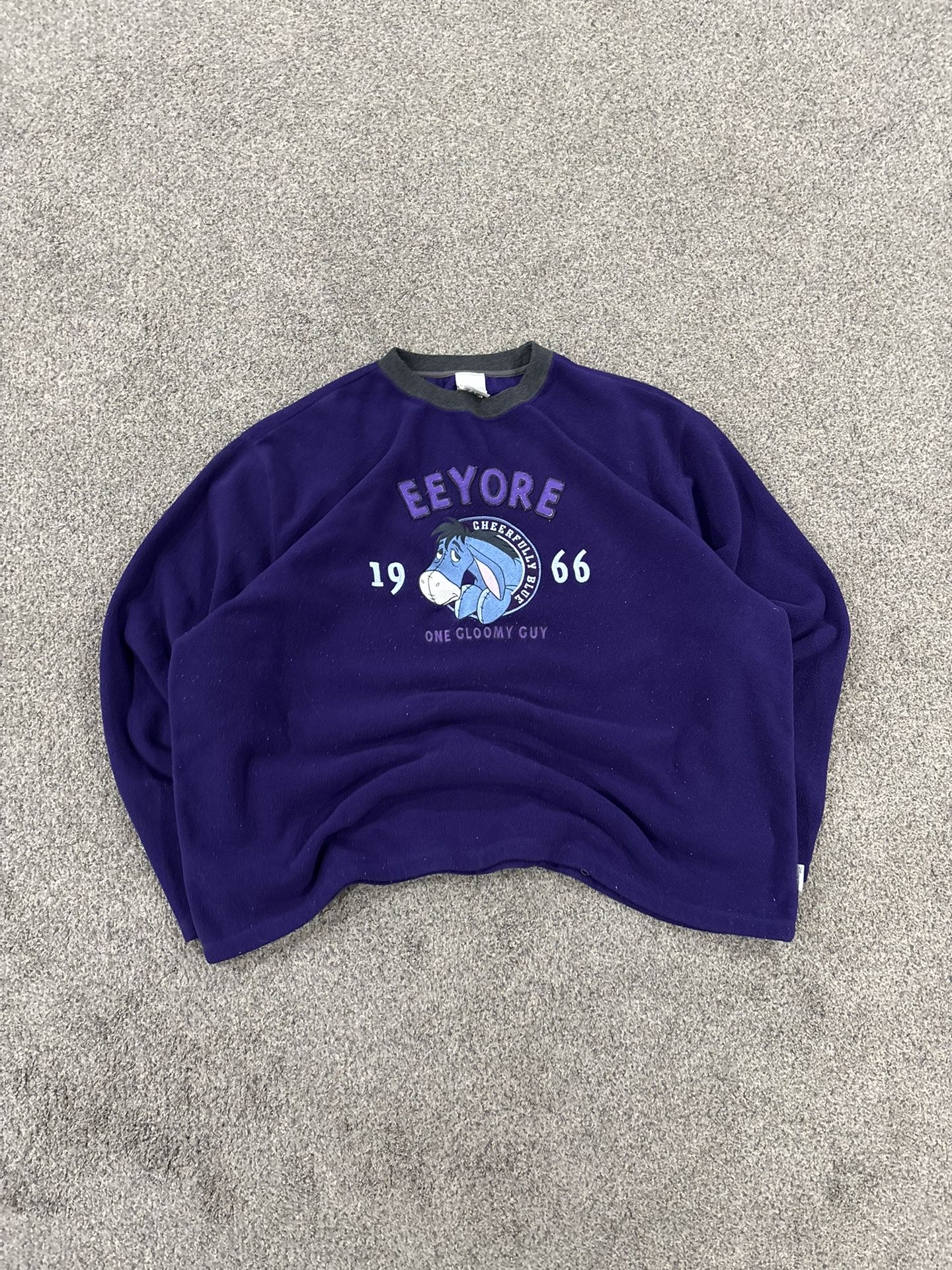 90s Disney eeyore fleece crewneck men’s size XL