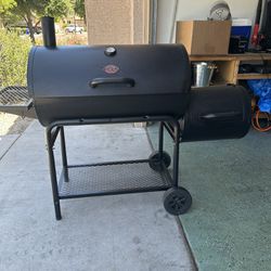Char Griller Smokers Charcoal Grill 