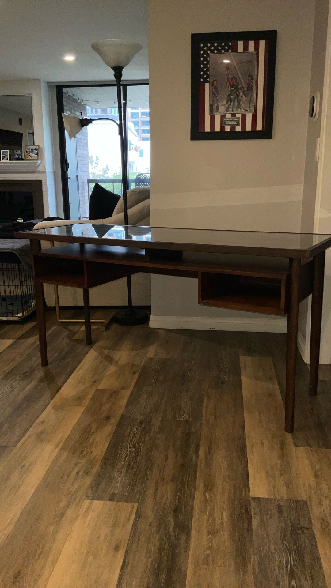 World Market Desk