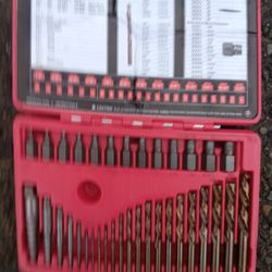 MAC Tools 35 Peice Master Extractor Set scex35 Excellent Condition. For Pick Up Fremont Seattle. No Low Ball Offers Please. No Trades 