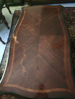 Traditional wooden coffee table with 2 drawers &storage shelf