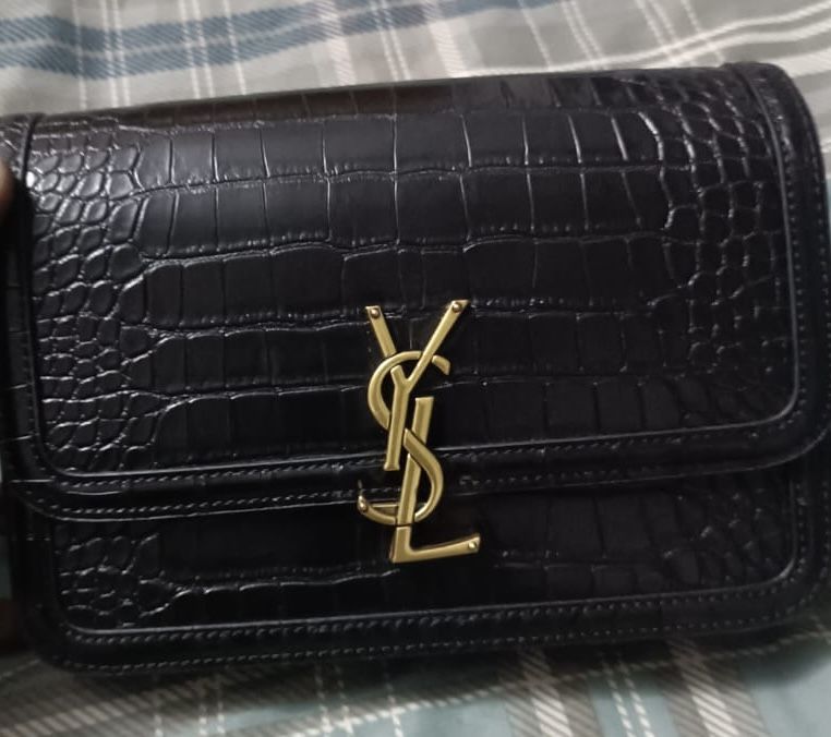 Black Purse