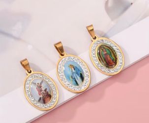 ✨💥GORGEOUS RELIGIOUS MEDALS $ 5.00 EACH
