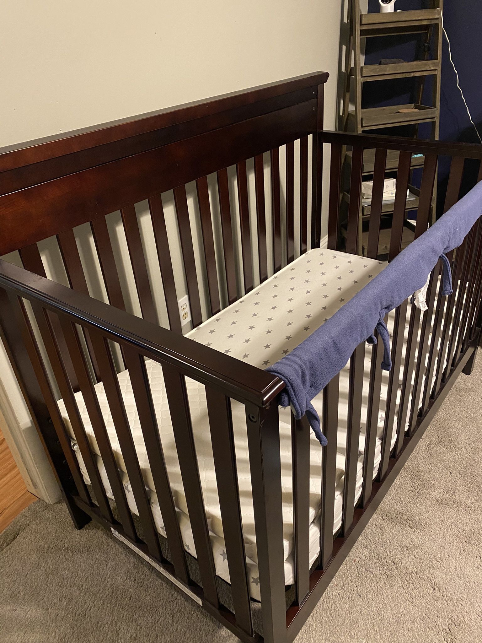 CRIB & CHANGING TABLE [NEW]