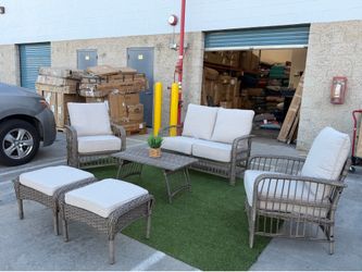 Patio furniture 7 pieces available delivery 🚚