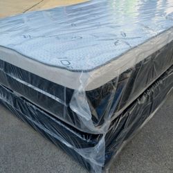 queen orthopedic bamboo pillow top mattress and box spring brand new
