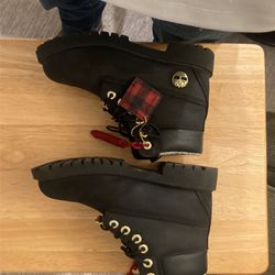 Timberland Boys Size 4 Waterproof Boots Excellent Condition !!!