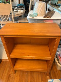 SMALL GENUINE WOOD SHELF