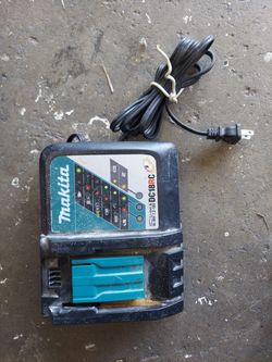 Makita Charger