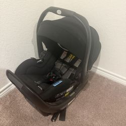 Graco Car Seat And Base