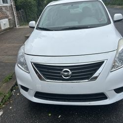 2012 Nissan Versa SL