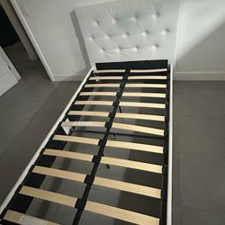 Twin Bed 
