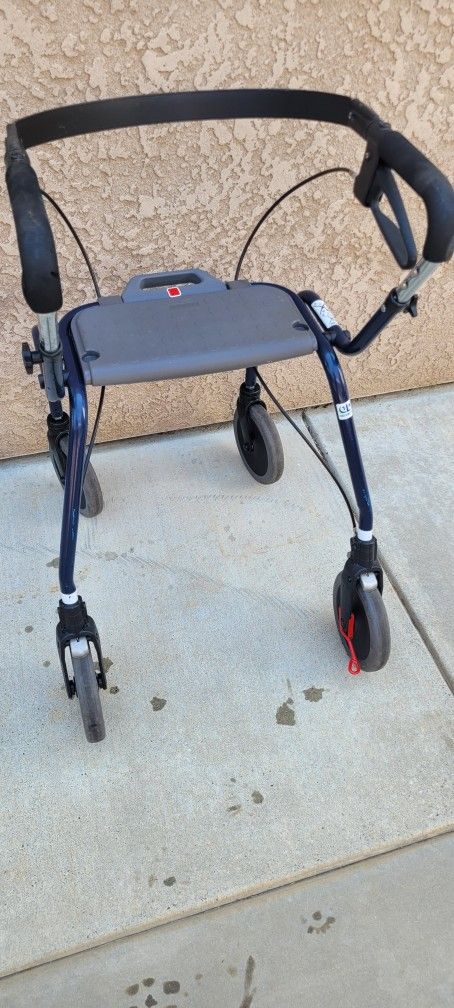 Dolomite Walker