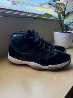 Jordan 11 retro Space Jam Size 10.5