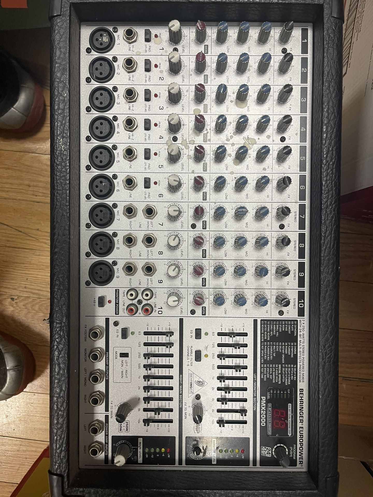 STERO SET FOR FOR SALE WITH AMP AND MIXER