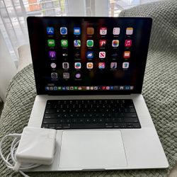 Apple MacBook Pro 16 inch with M1 Pro Chip, 16GB RAM, 512GB storage, 97% Battery 