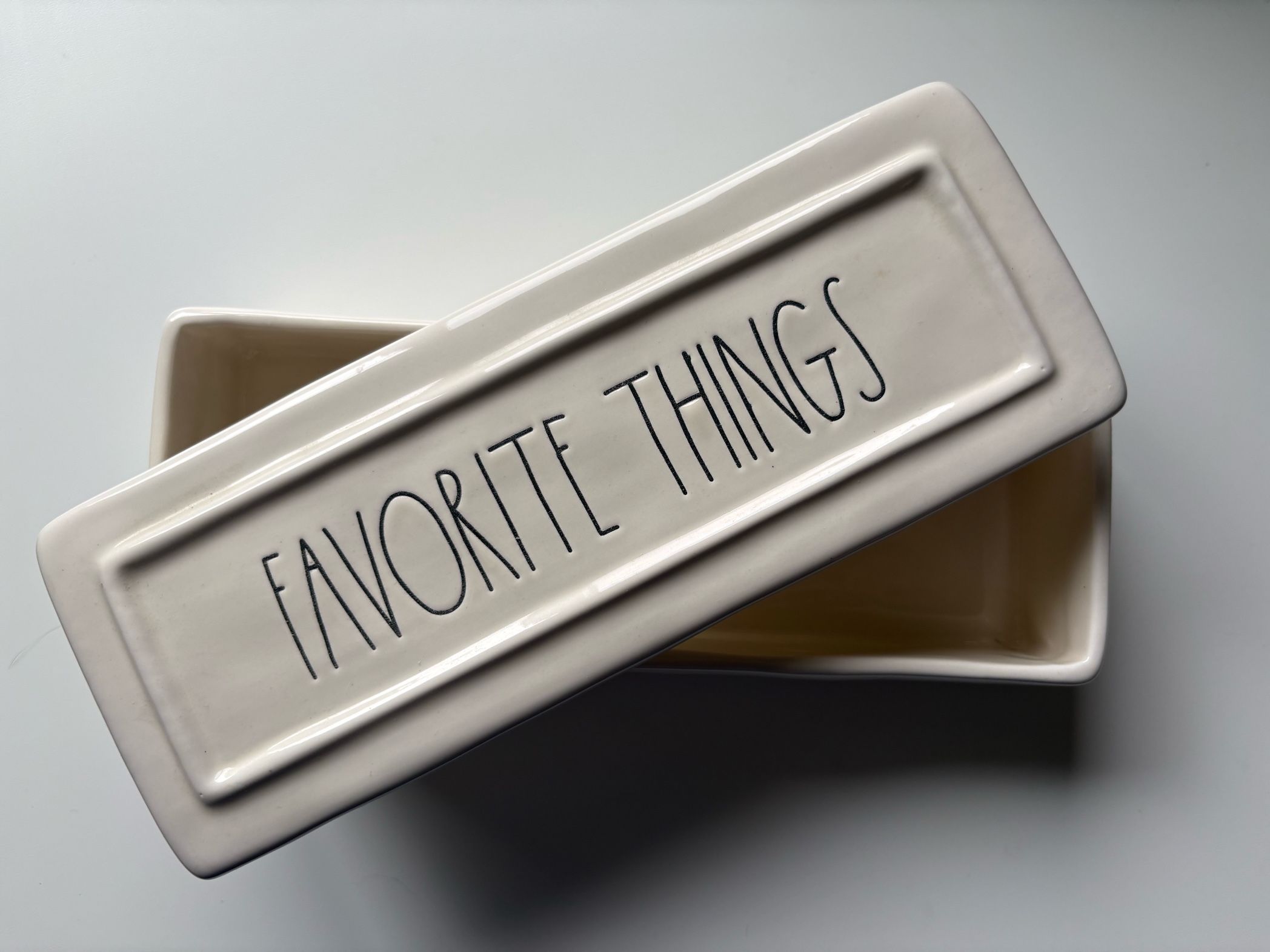 Rae Dunn trinket box