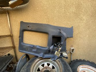 89 Toyota pick up xtra cab rear panels