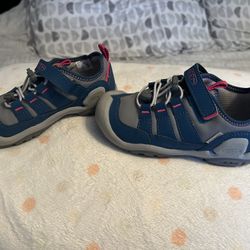 Water Shoes Size  12