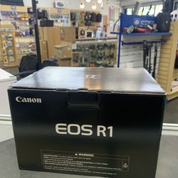 Canon R1