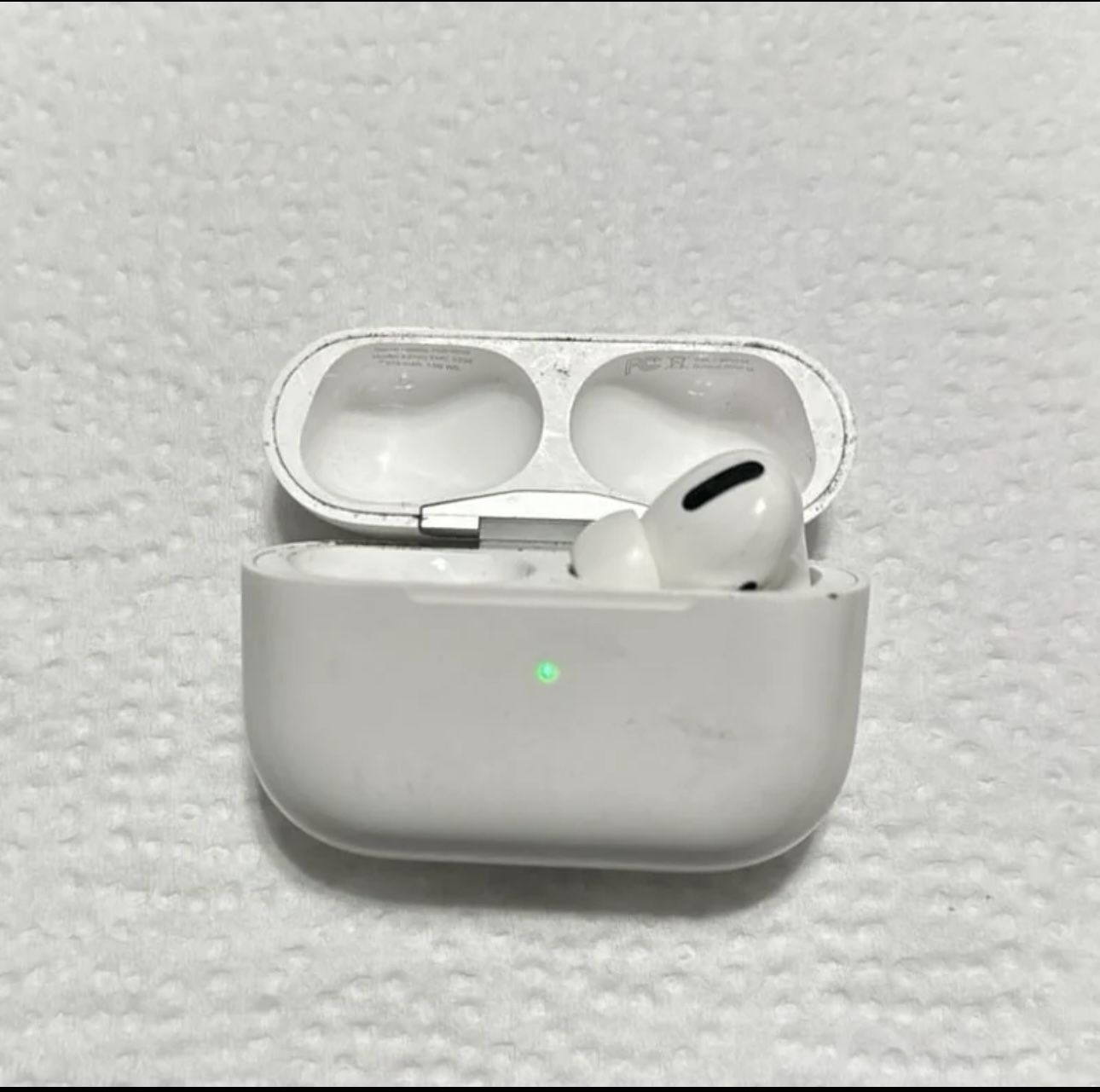 Apple AirPods