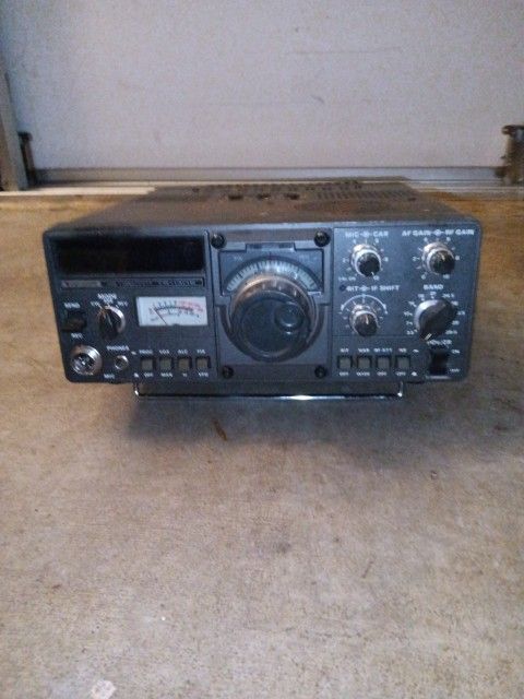 Kenwood Ssb Transceiver Ts 130s