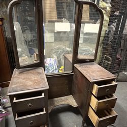 Mid-Century Transitional Style Vanity with Triple Mirror