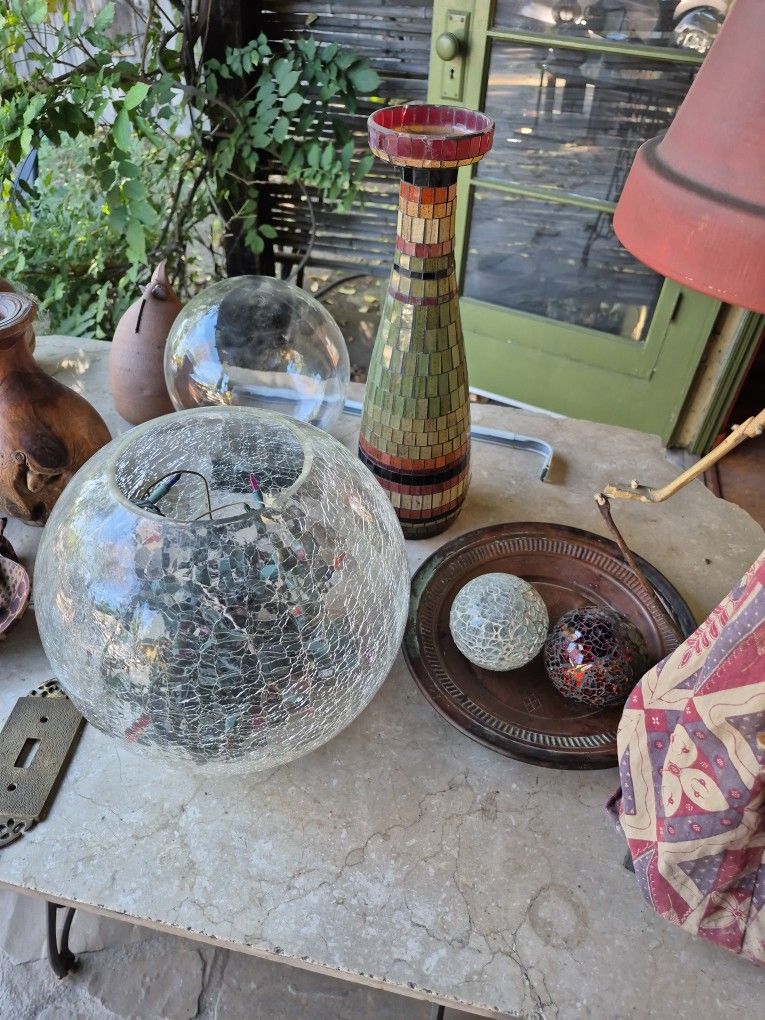 GLASS GLOBE COLLECTION