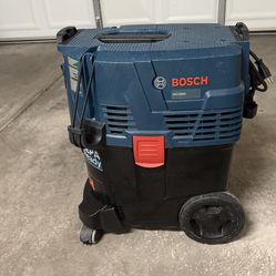 Bosch VAC090A  9 Gallon Portable Shop Vacuum with Auto Filter Clean and HEPA Filter