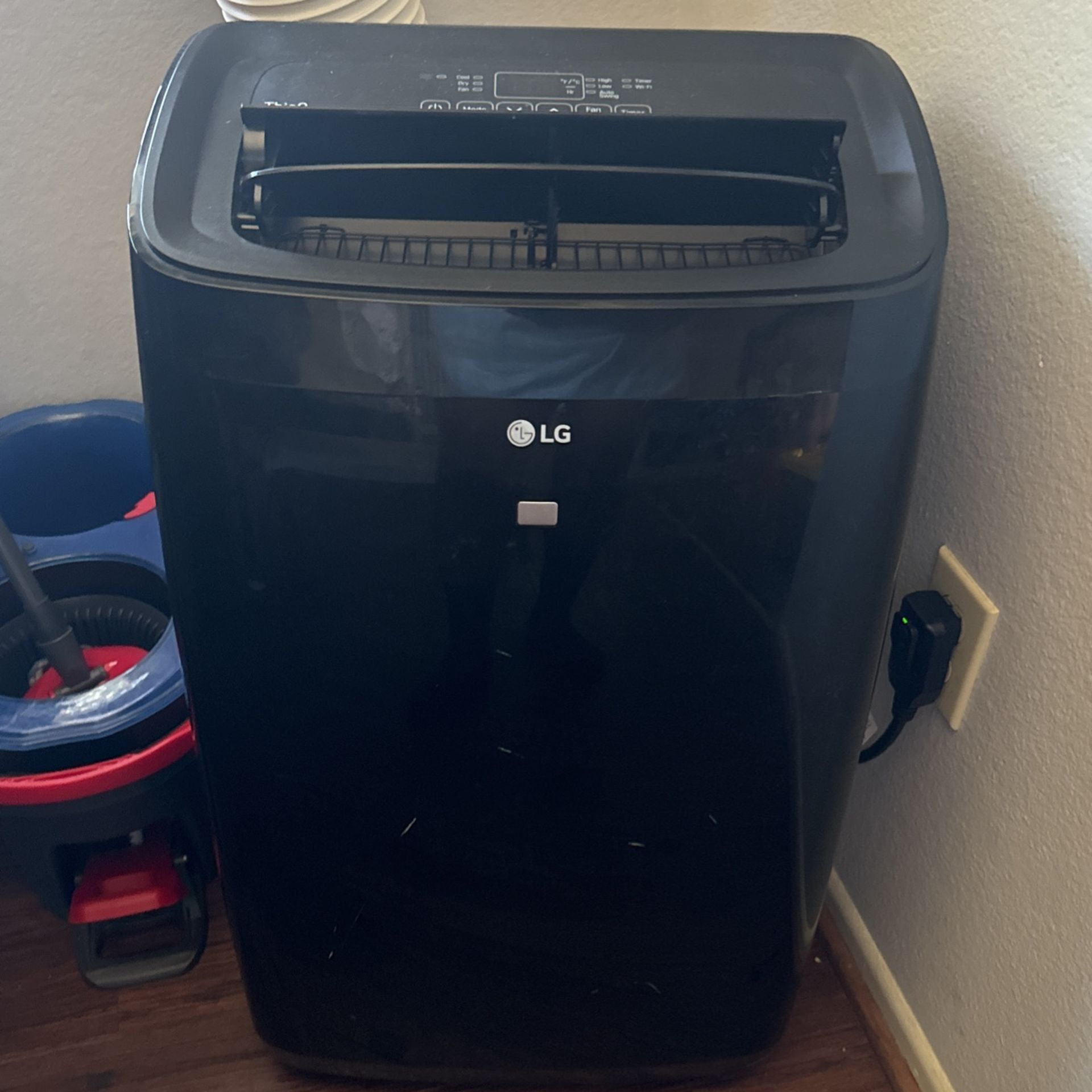 LG Portable Air Conditioner