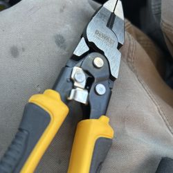 DeWalt Pliers 