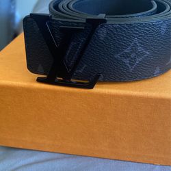 LV Belt for Sale in Los Angeles, CA - OfferUp