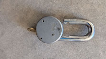 LOCK-1994 from XFR Harley Davidson American Lock Company Series H10 Padlock USA Hardened - With Key